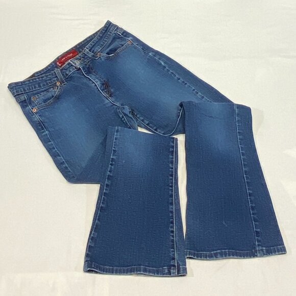 Levi’s 519 Low Rise Flare Jeans Faded Medium Wash Distressed Stretch Denim 7S - Picture 8 of 14